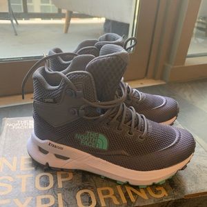 Size 3 kids hiking/trail boots or size 5 for woman